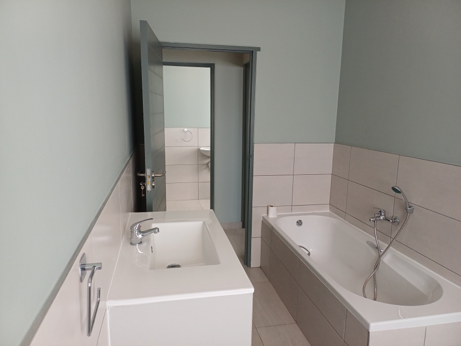 To Let 3 Bedroom Property for Rent in Shelley Point Western Cape